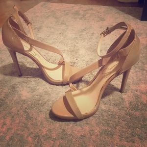 Nude Jessica Simpson Heels